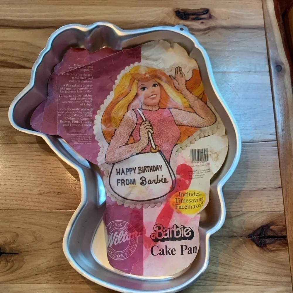 Wilton vintage barbie