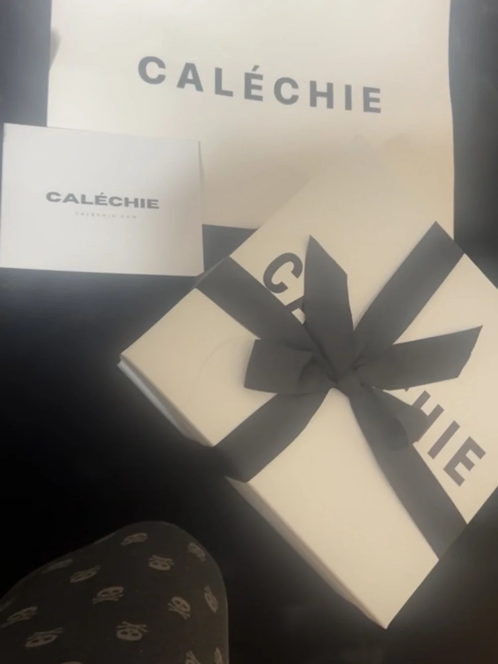 calechie eye catching