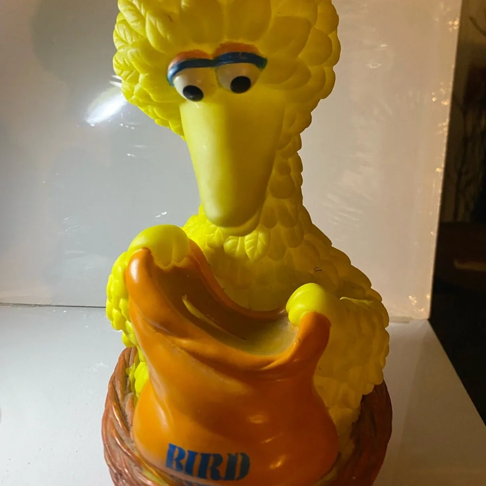 Vintage Yellow Big Bird Ceramic Bird Feeder Figurine