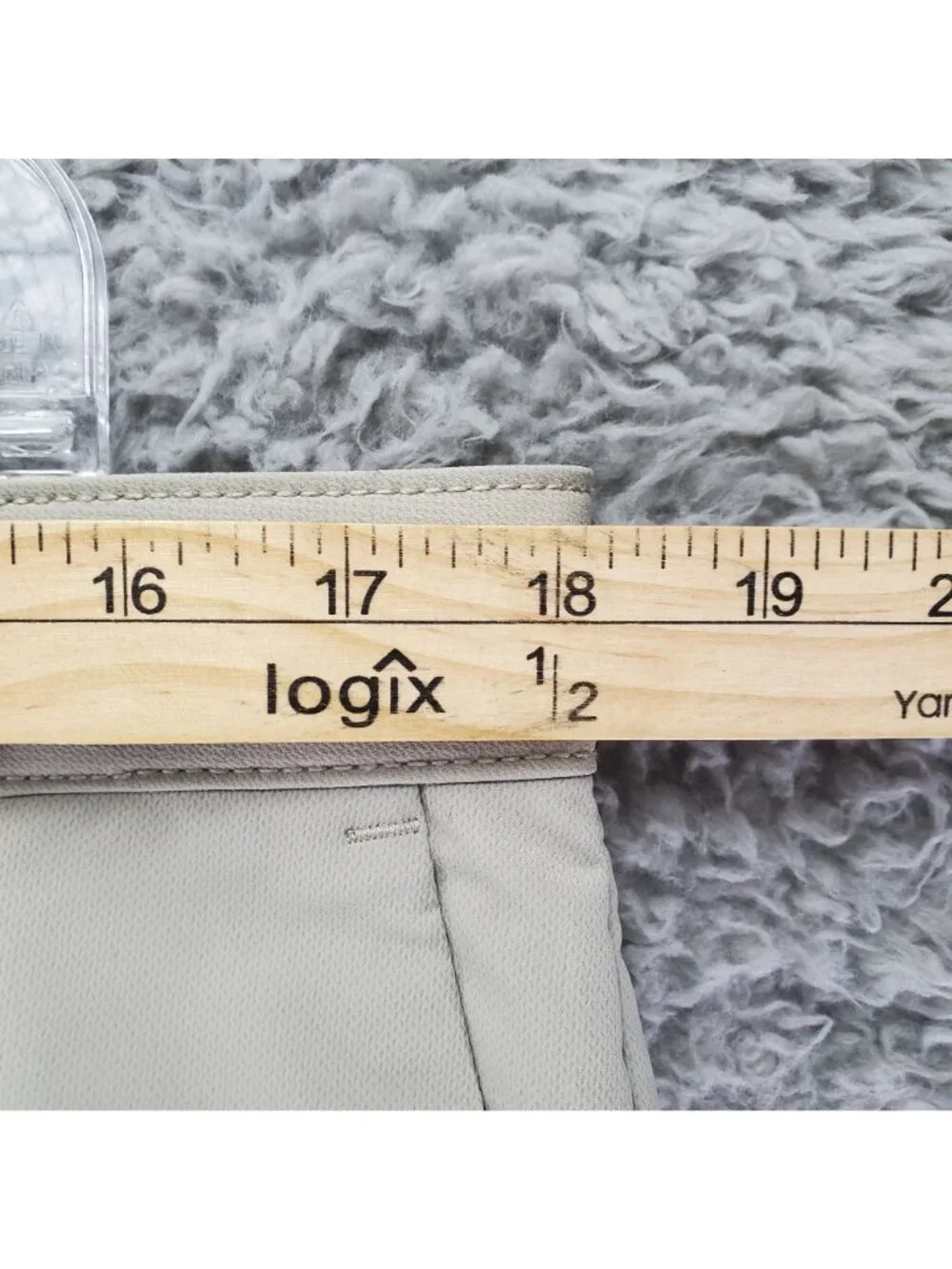 Banana Republic button closure