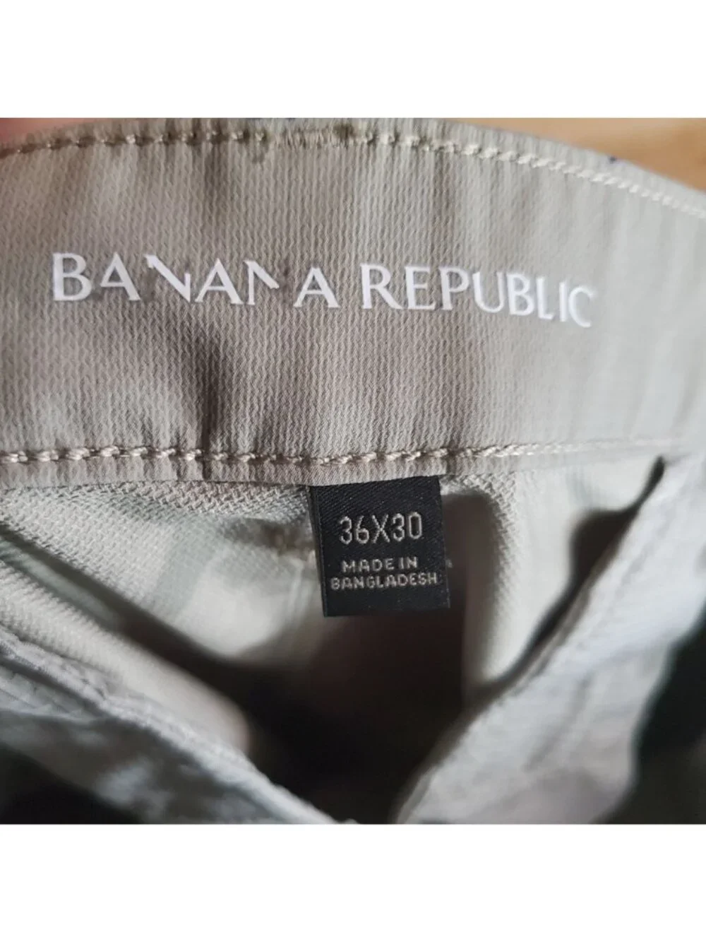 Banana Republic button closure