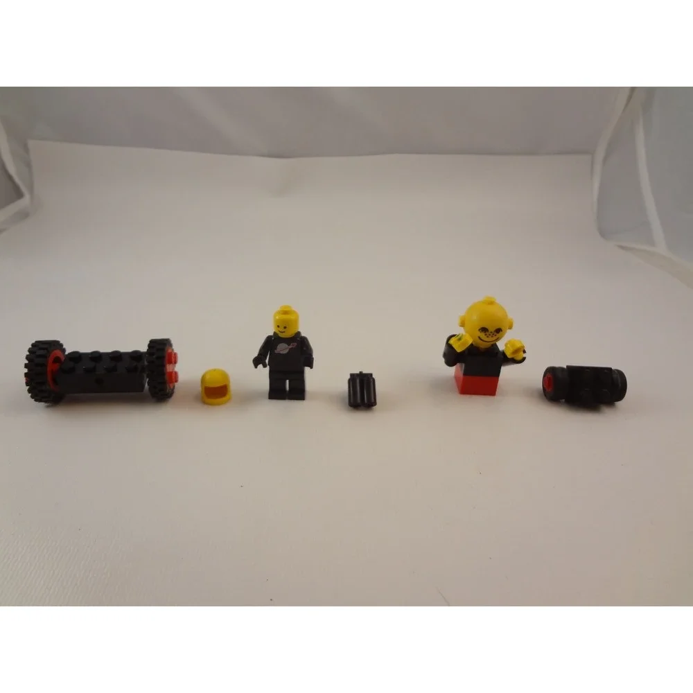 Lego Minifigure Space - Classic Black with Air Tanks sp003 - Sets 6971 6952 6951