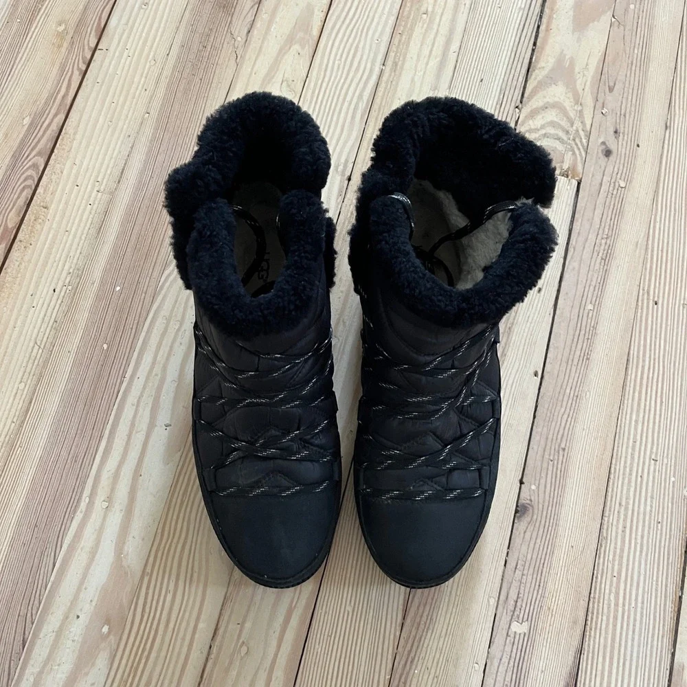 UGG cayden boots