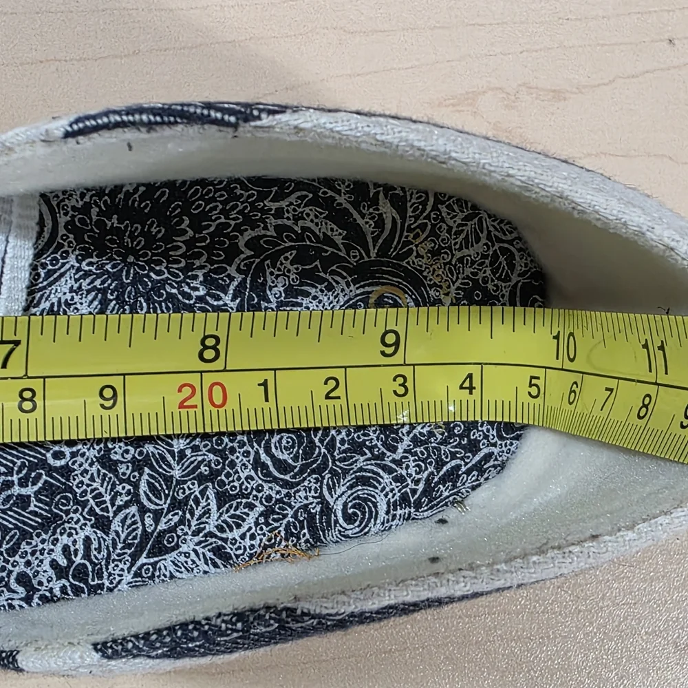 Gap 2‎ Pairs of Espadrille Slip On Shoes Size 9