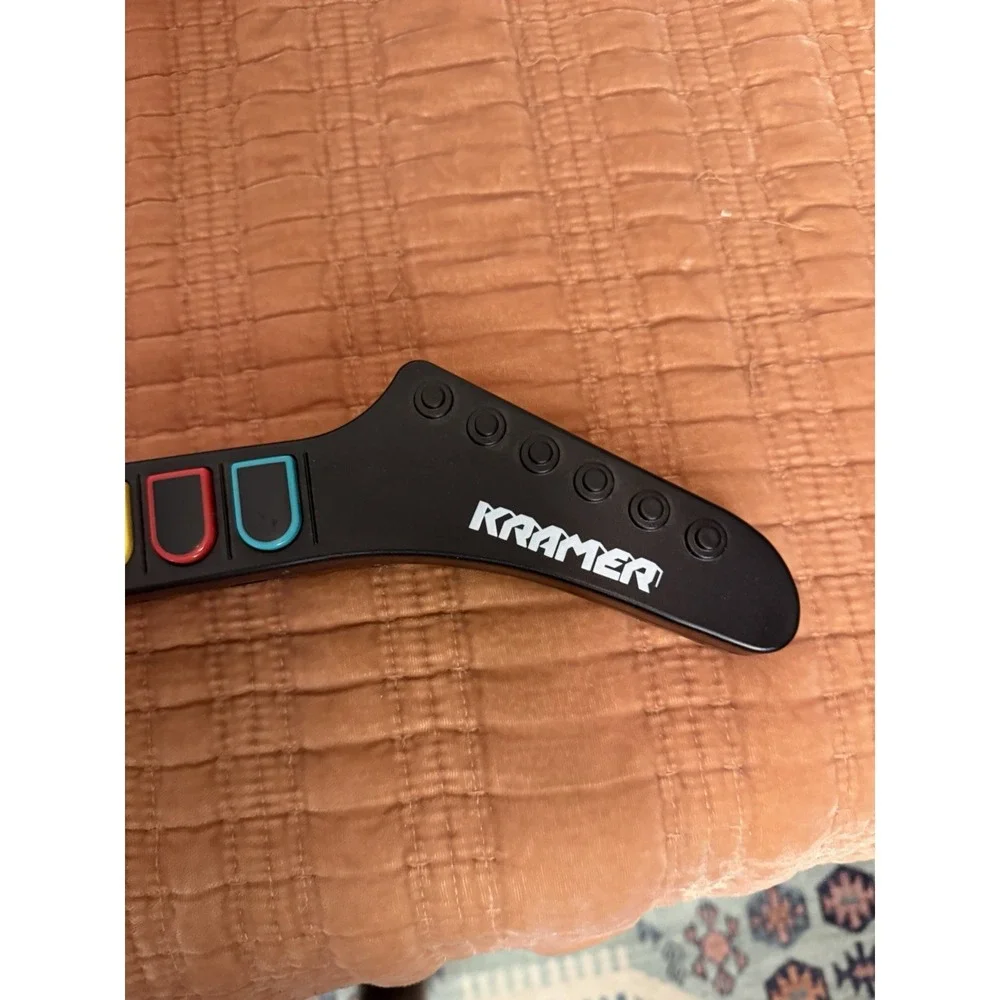 guitar hero wii Red Octane Kramer Rare Strap, Stickers, Dongle, Key Chain, Bag
