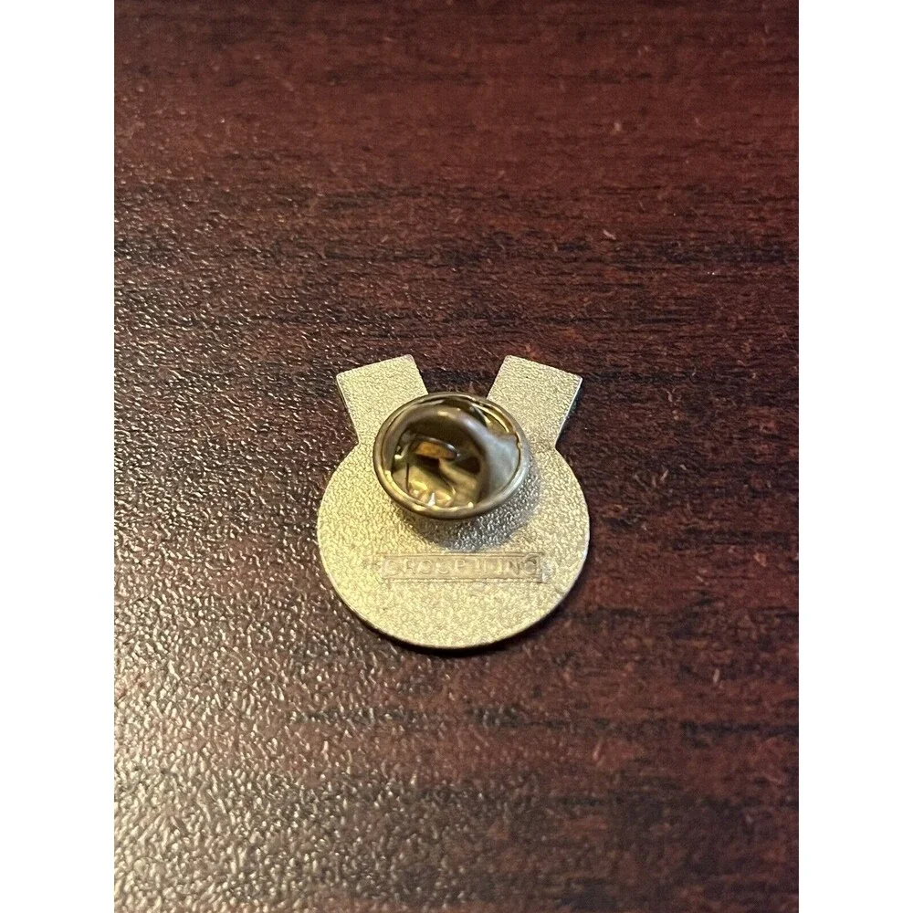 McDonald’s Crew 2000 Taste‎ Trials Game Medal Employee Lapel Hat Pin