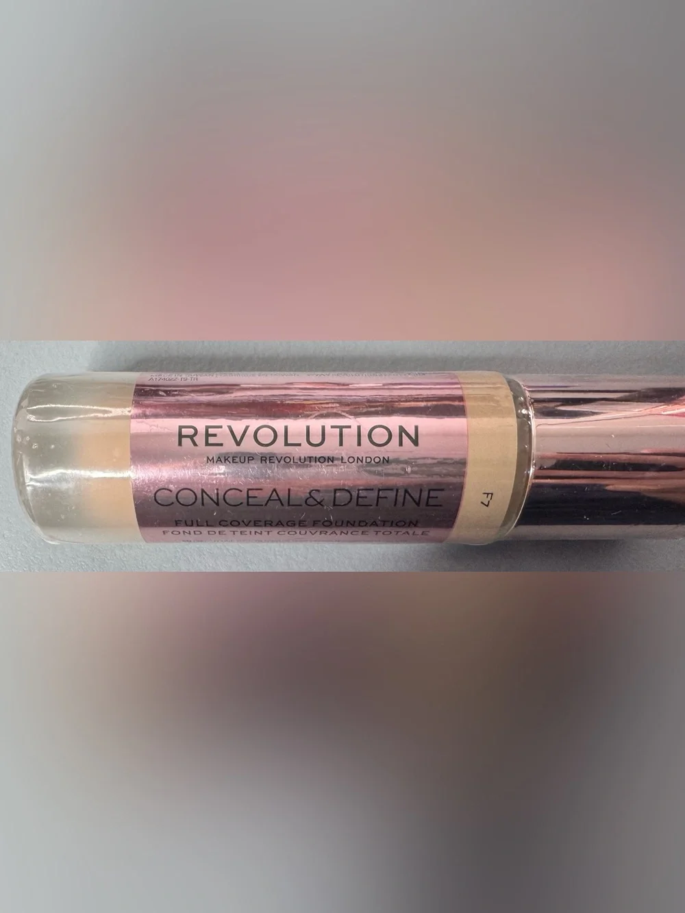 Revolution Conceal & Define Concealer Stick - Beige (F7)