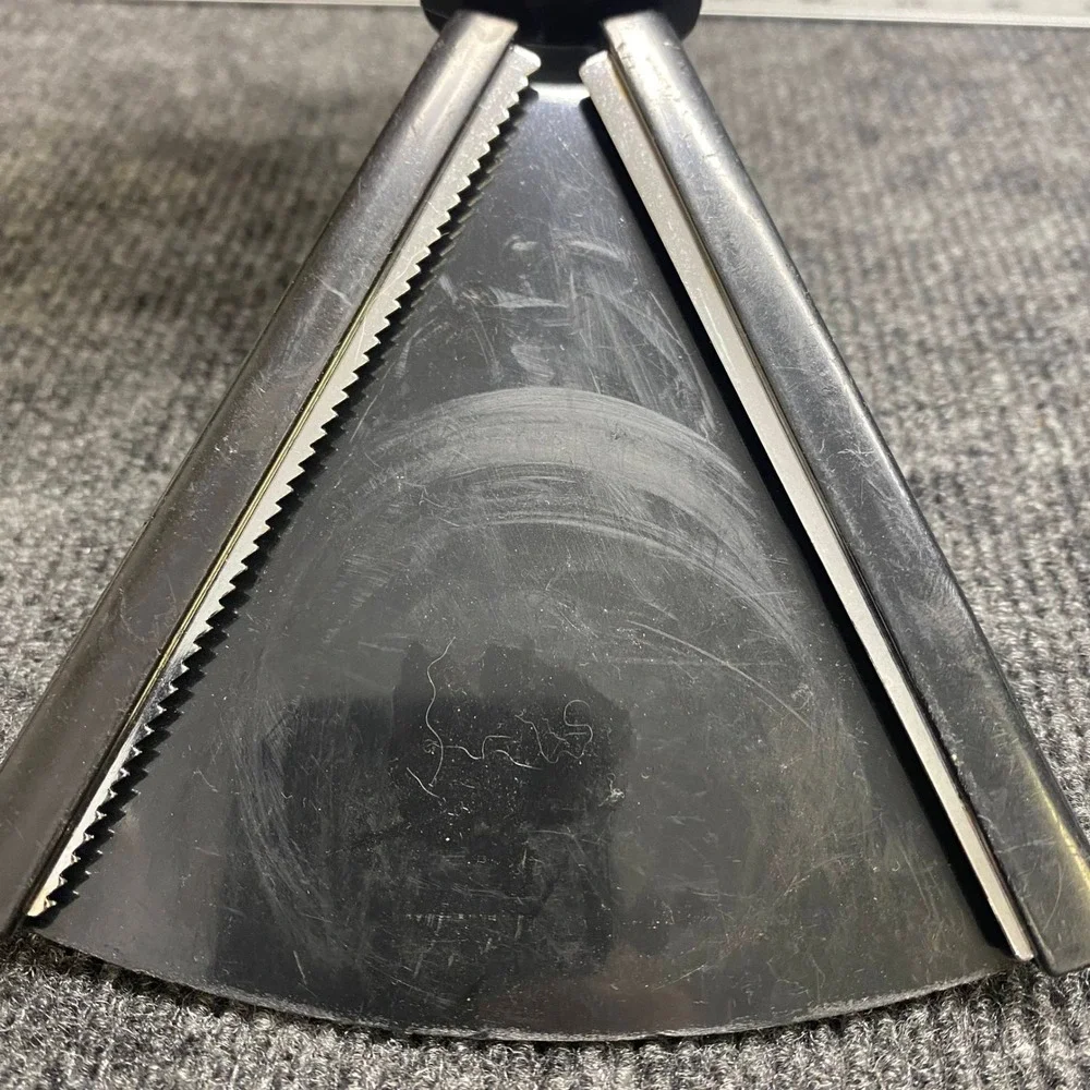 Unbranded black plastic