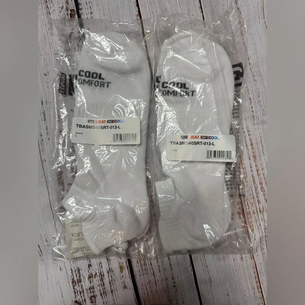 32 Degrees Cool Comfort‎ White Athletic Socks