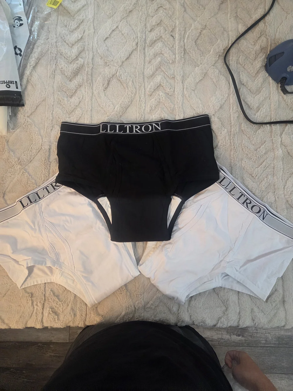 None pairs out