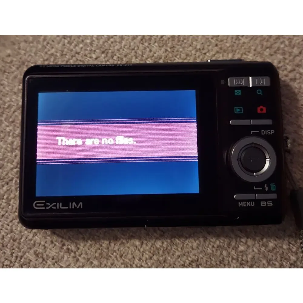 Casio EXILIM Youtube 7.2MP Compact Digital Camera Charger Batteries Cable Case