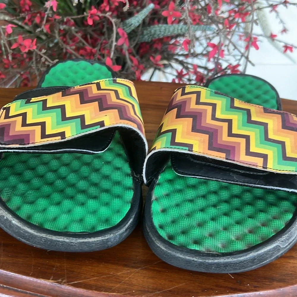 Loudmouth worn golfer smallmark