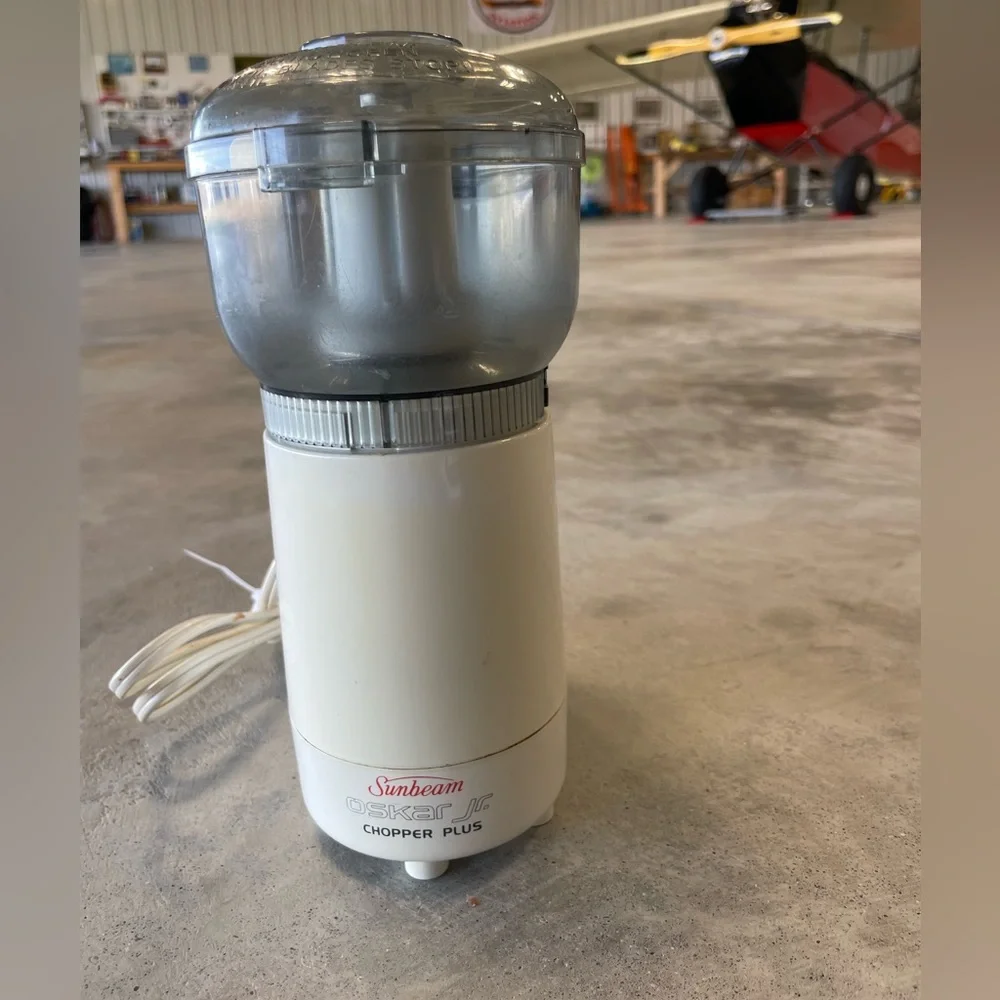 Sunbeam Oskar Jr Chopper Plus Food Processor White Model 14131 130W Mini Chopper