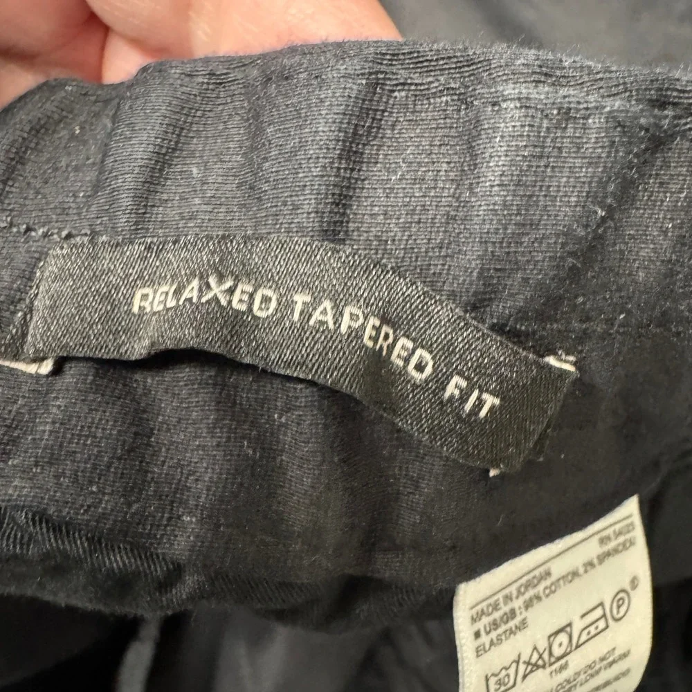 Banana Republic Traveler Joggers Mens Large Relaxed Tapered Fit Black Organic‎