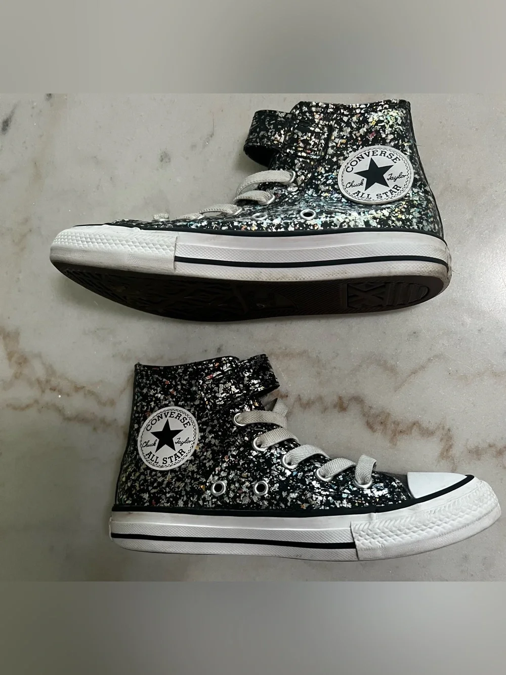 Converse Little Girls Chuck Taylor All Star Glitter Easy-On Casual Sneakers