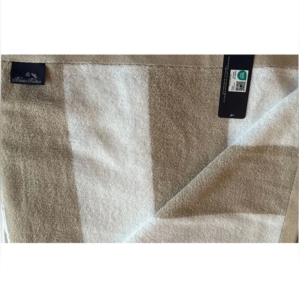 Brooks Brothers Tan White Cabana Striped 40x70” Oversized Pool Beach Towel New