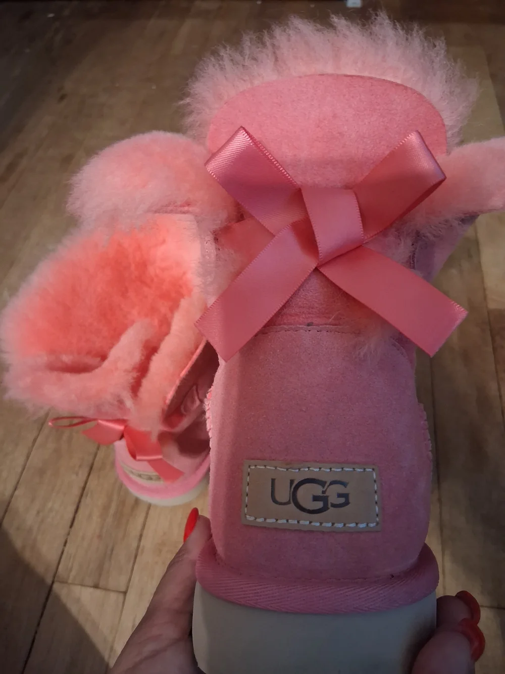 UGG classic sheepskin