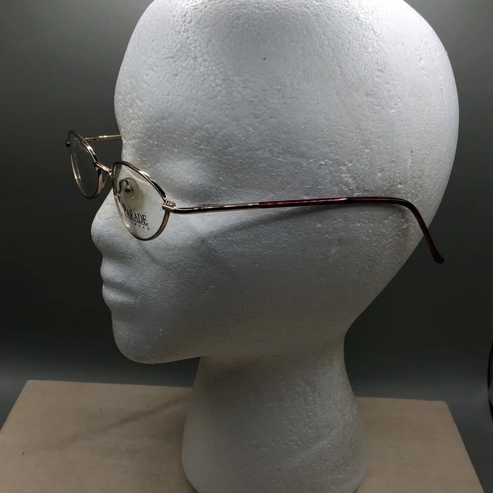 parade eyewear new display