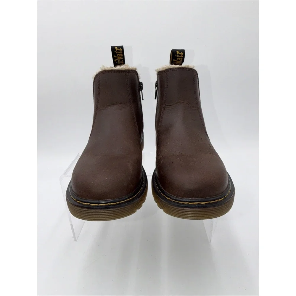 Dr. Martens product pair