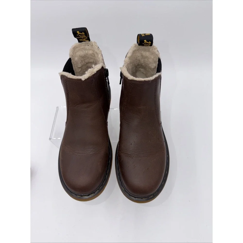 Dr. Martens product pair