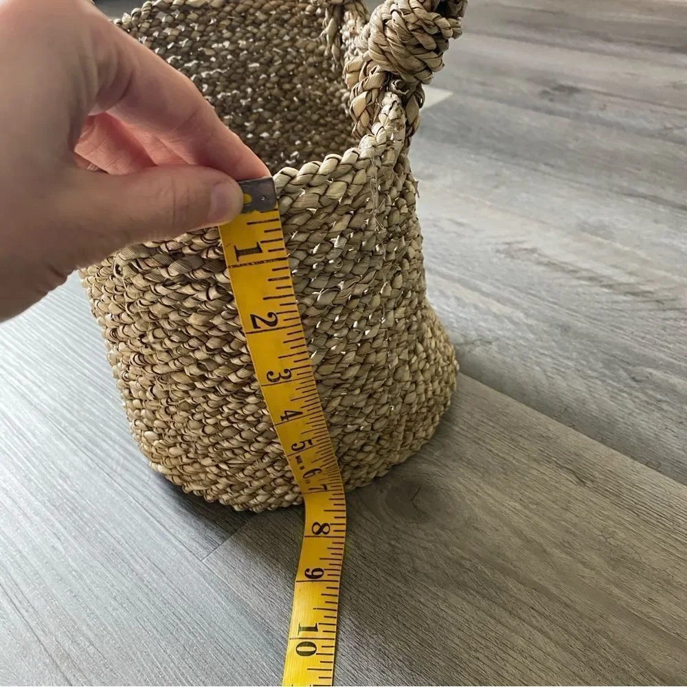 N/A handmade basket