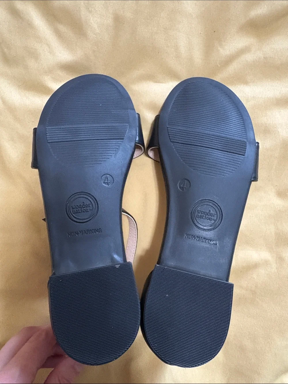 wonder nation cushioned wide insole