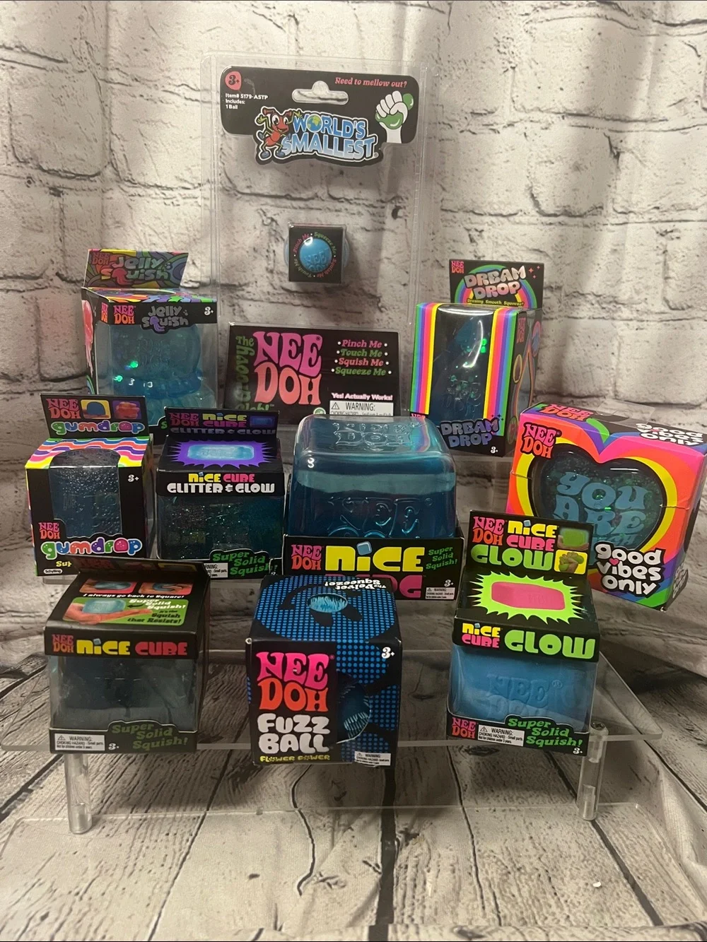 BNIB and Sealed! HUGE 10 piece NeeDoh Blue Bundle!!