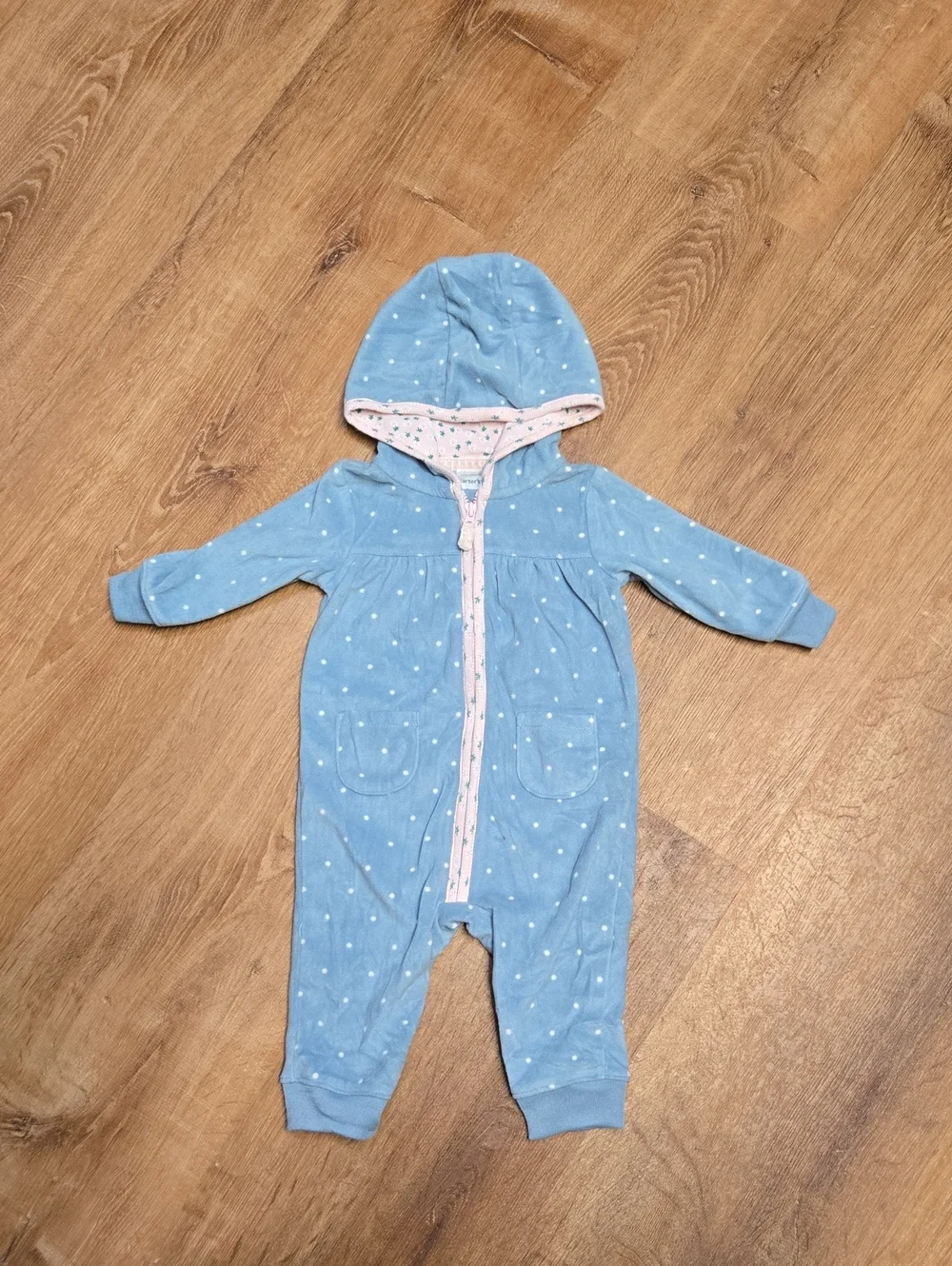 ☀️Carter's Light Blue Hooded Footie with White Dots 6m