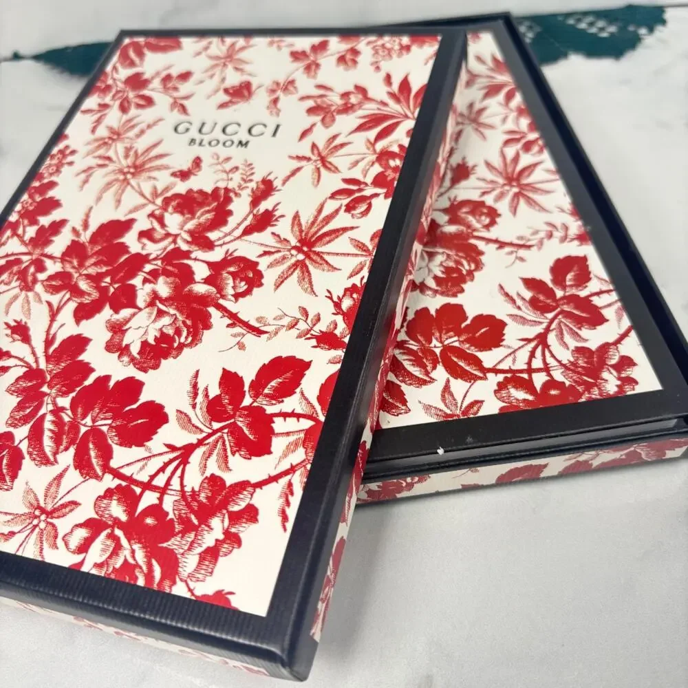 Gucci gg red