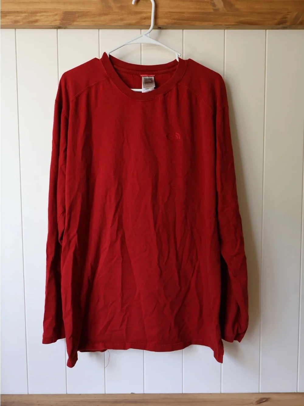 North Face organic cotton men’s Red Long-Sleeve Crewneck Shirt Sz XL