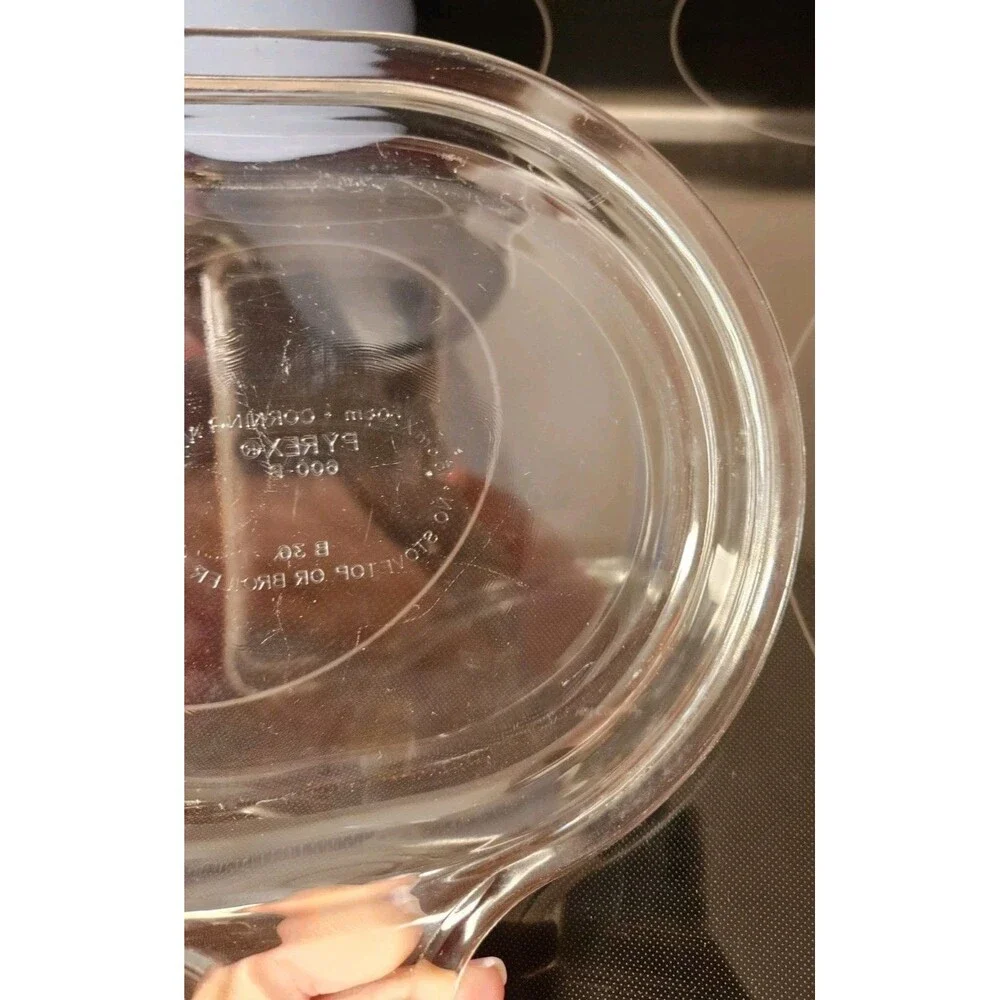 Pyrex very nice