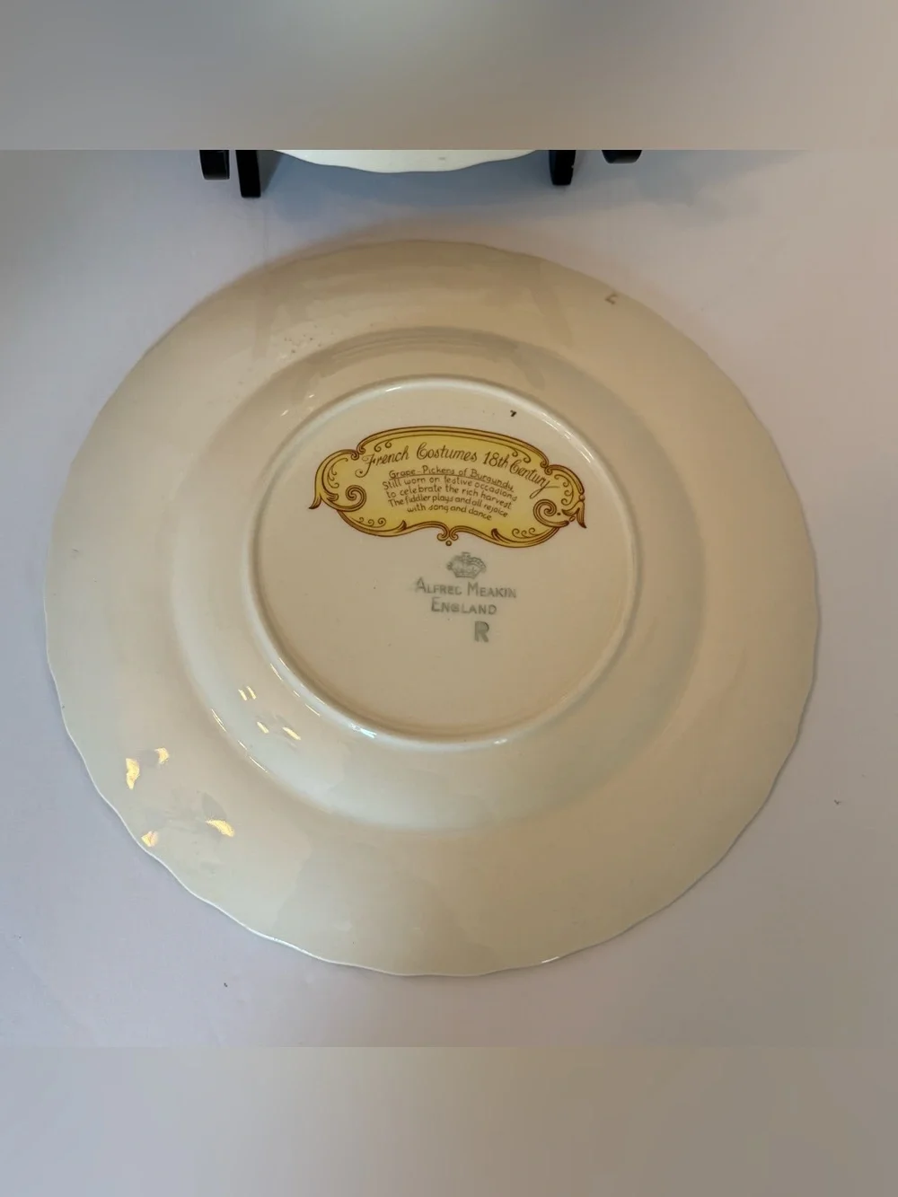 Alfred Meakin set plates