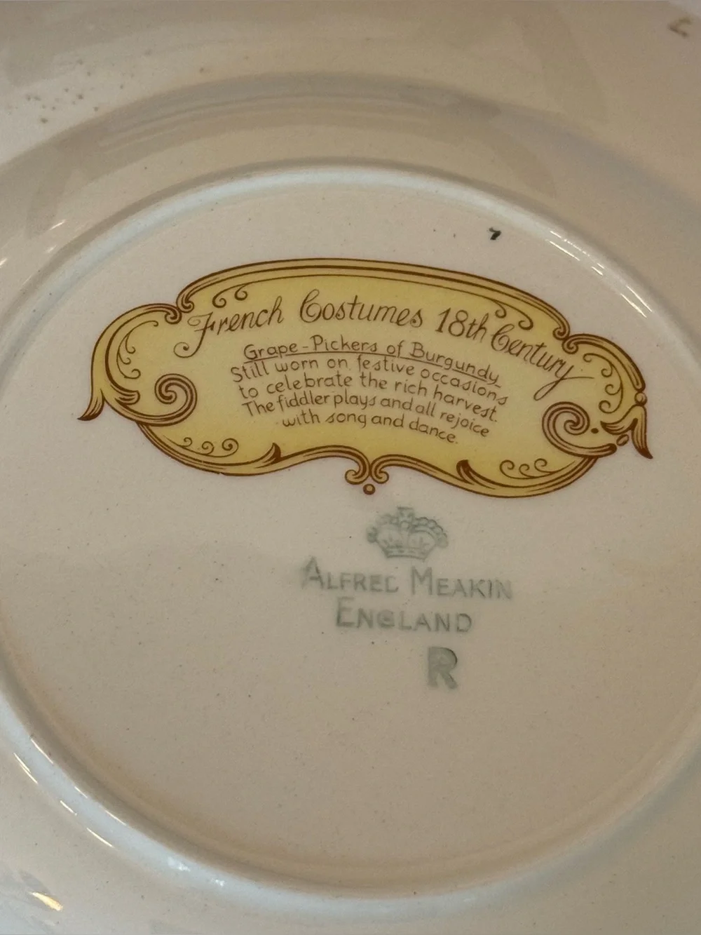 Alfred Meakin set plates