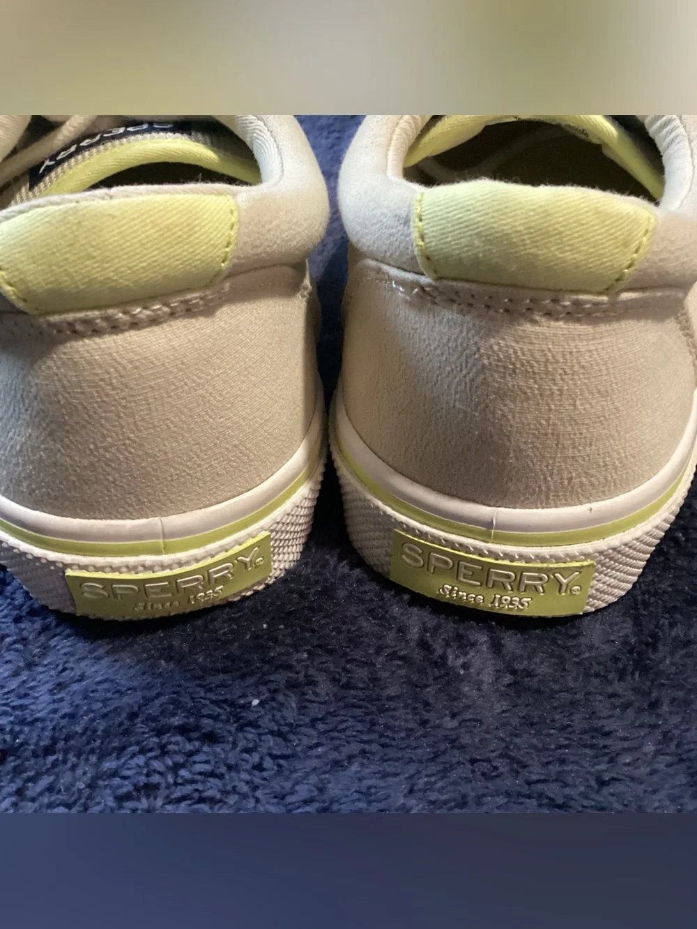 Sperry excellent two