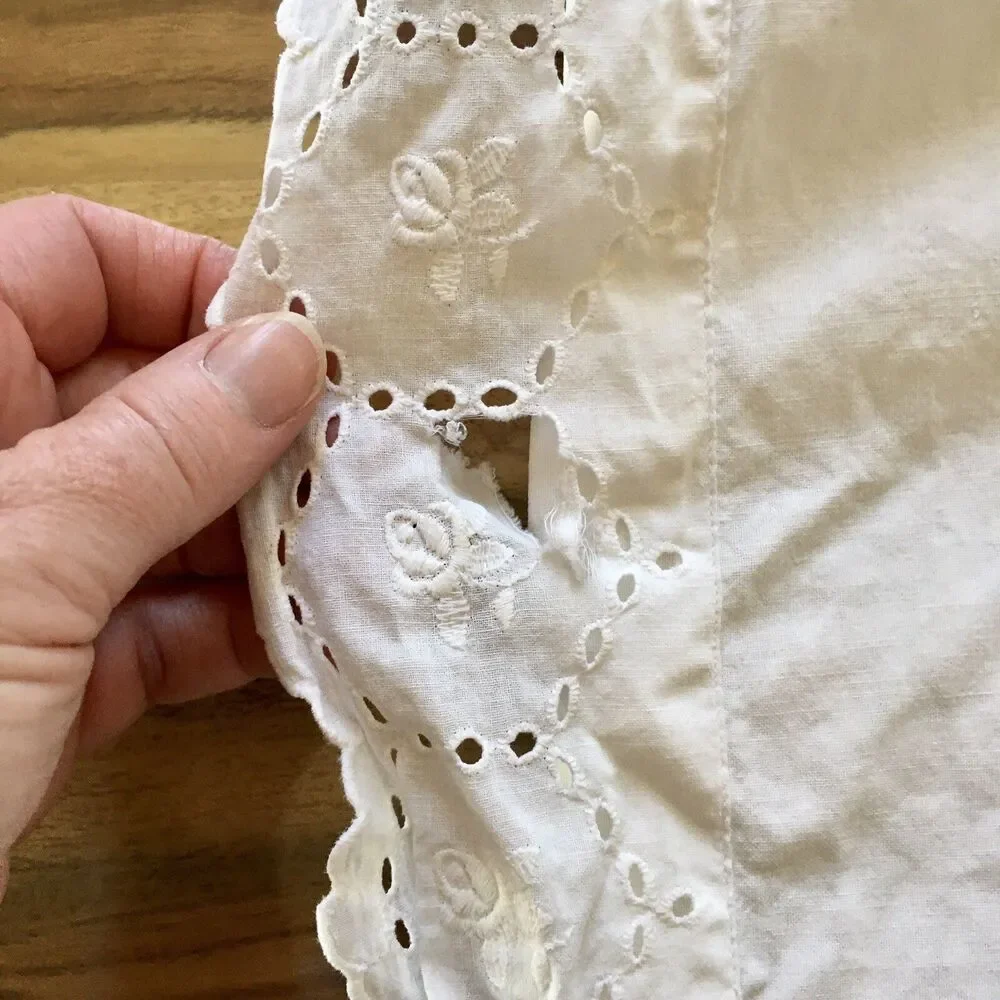 Unbranded lot white