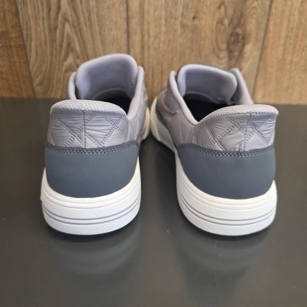 Skechers brand item