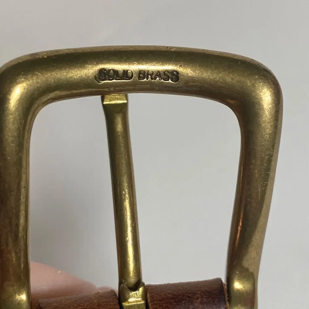 Eddie Bauer Brown Leather Interlocking Belt Solid Brass Buckle Size 42 Vintage