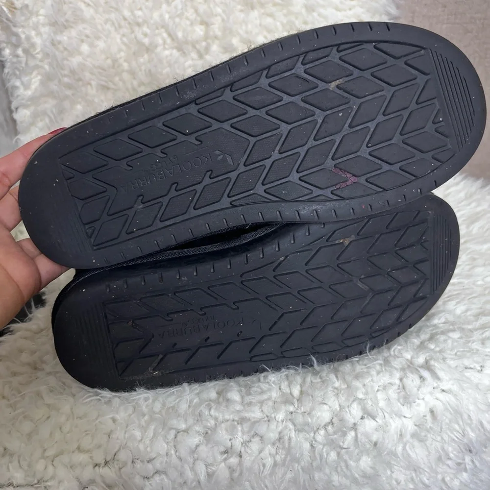 Koolaburra chic black