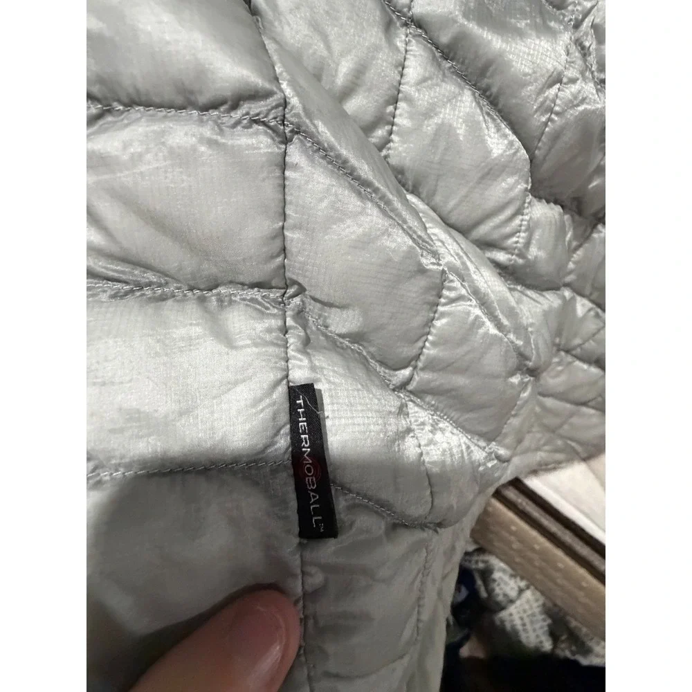 The North Face Mens Thermoball‎ Insulated Quilted Vest Silver Grey Large L Zip
