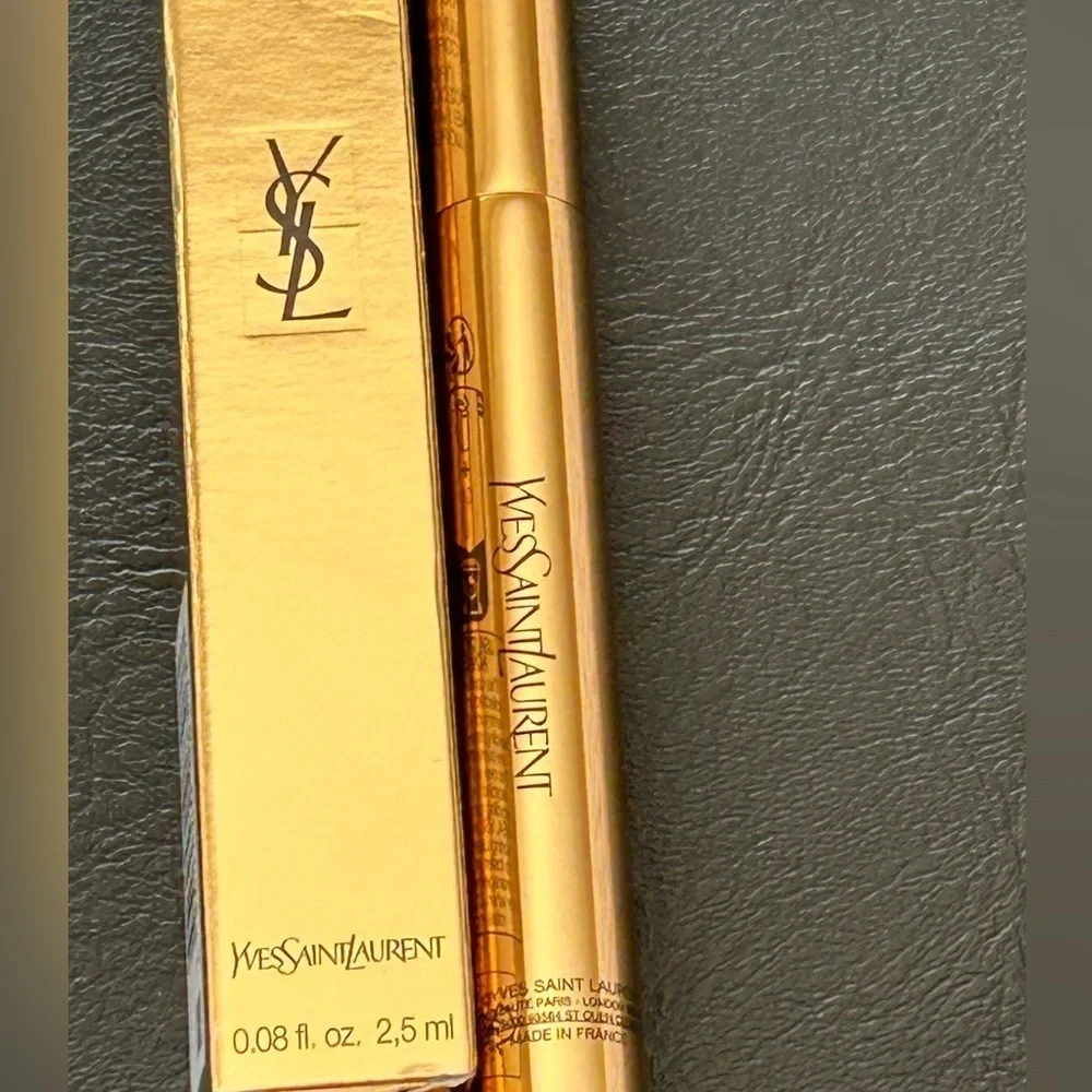 Yves Saint Laurent full shade