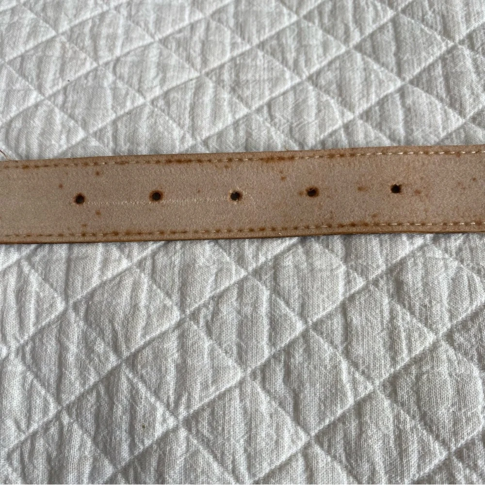 N/A brown leather
