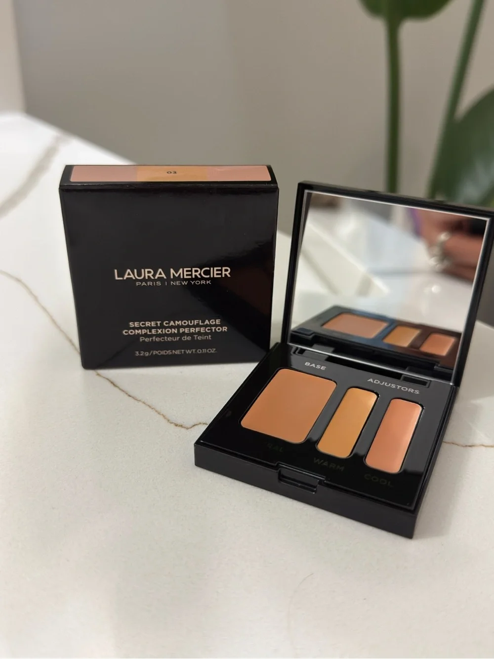 Laura Mercier Secret Camouflage Complexion Perfector - 03 Light Medium
