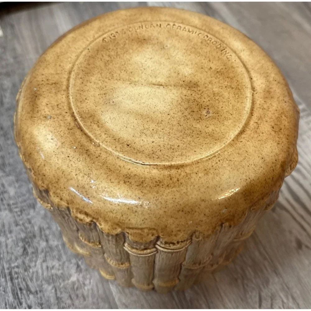 Duncan Ceramic Prod holder it pot