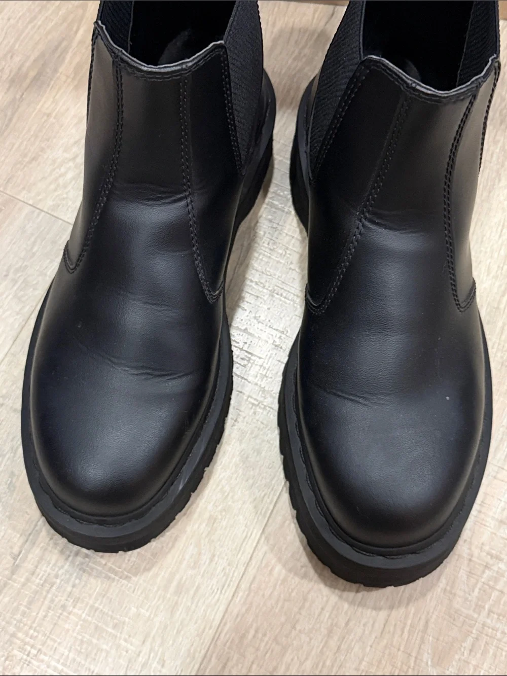 Dr. Martens Black Felix? Vegan 2976 Quad Chelsea Boots