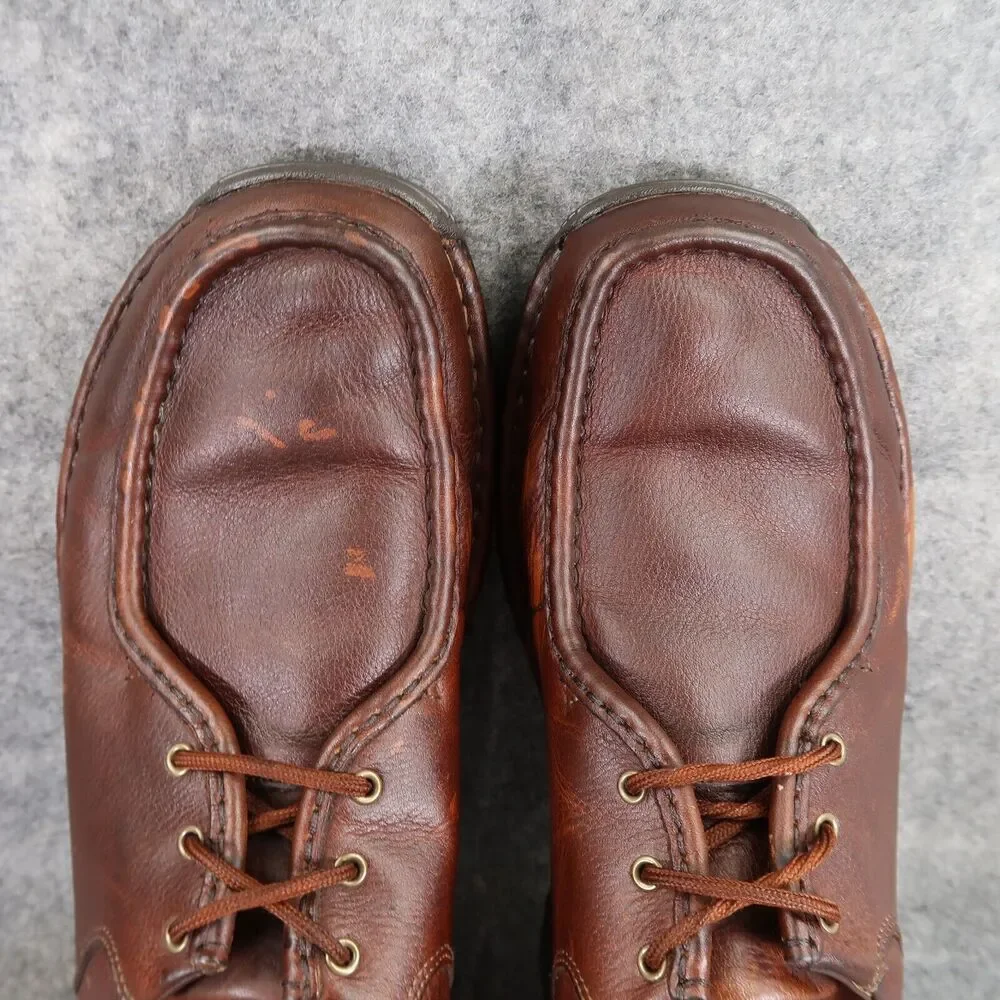 Red Wing Shoes used red