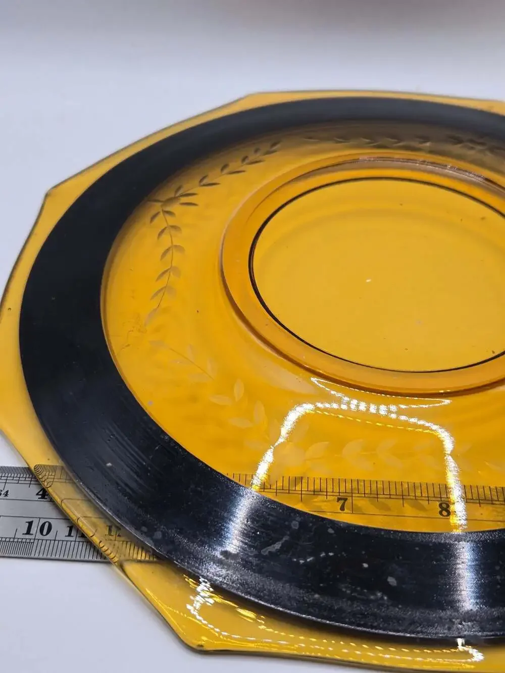 Unknown vintage amber