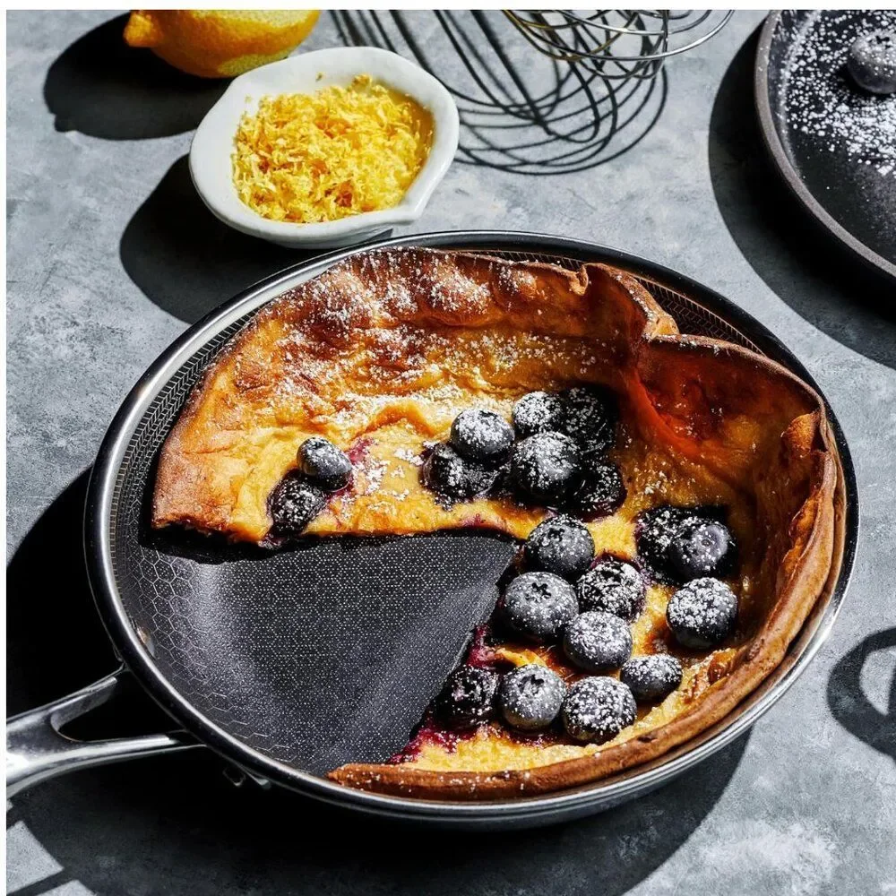 Hybrid & company hexclad pan