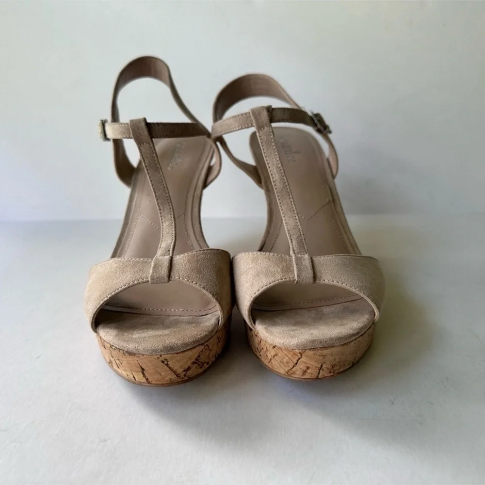 Charles by Charles David Latin Cork Wedge T-Strap Sandal in Nude Suede Size 8