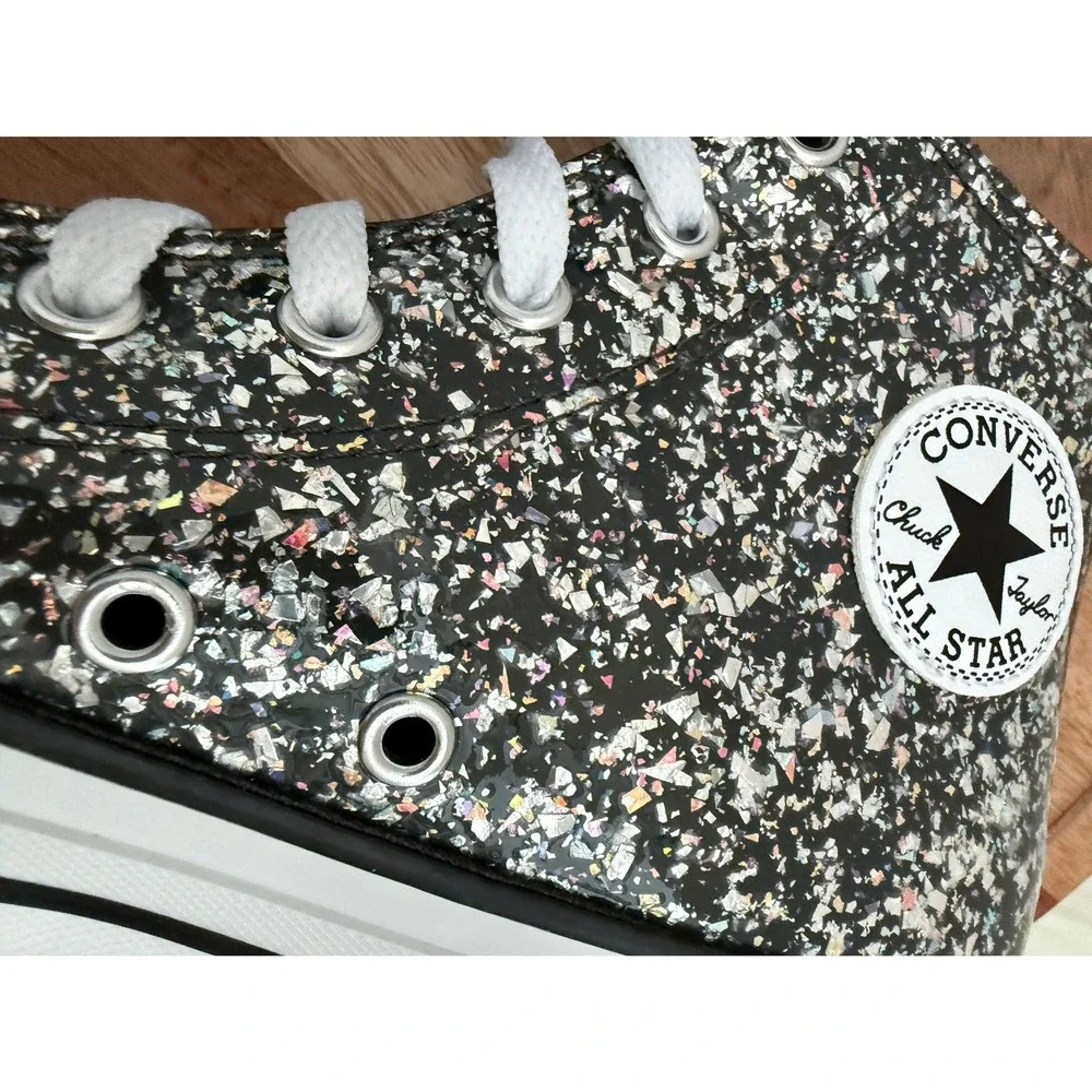 Converse youth size