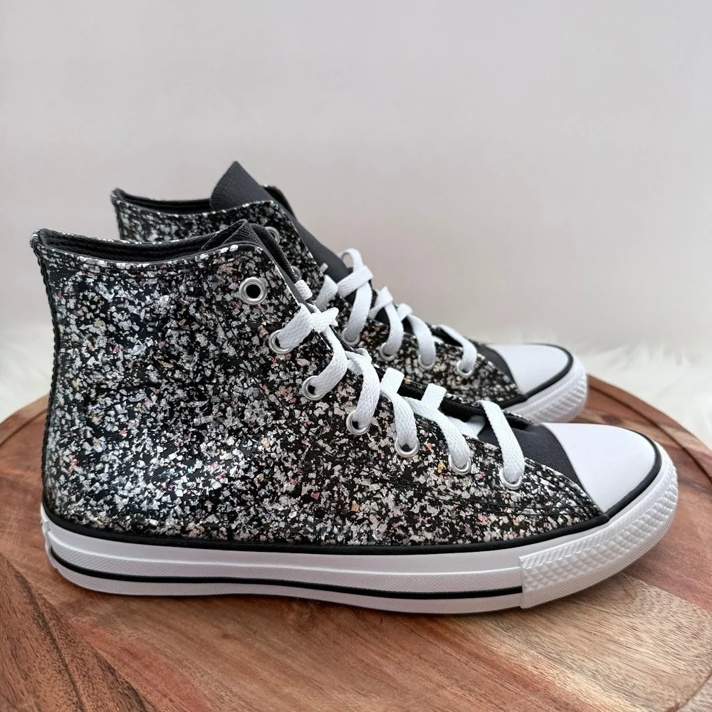 Converse youth size